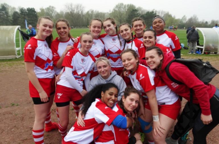 Nos Cadettes U18, Vice Championnes à 10 de la Ligue des Hauts de France de Rugby.  Les Seniors 3ème.